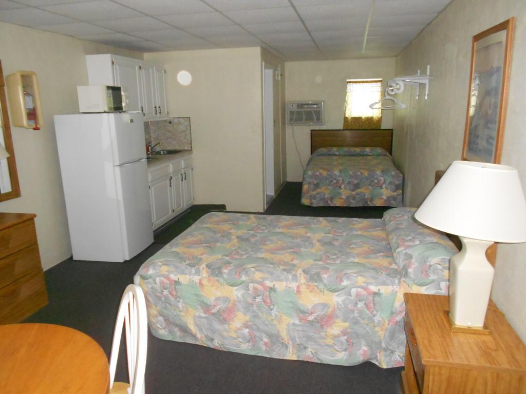 Viking Motel Уайлдууд Крест Стая снимка